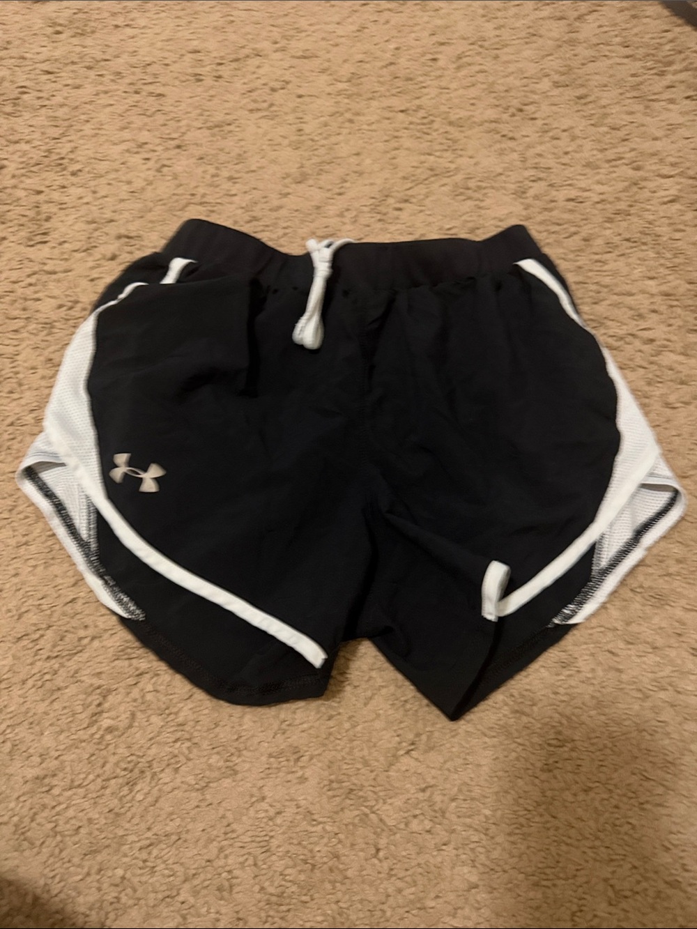 Size Xs Under Armor shorts